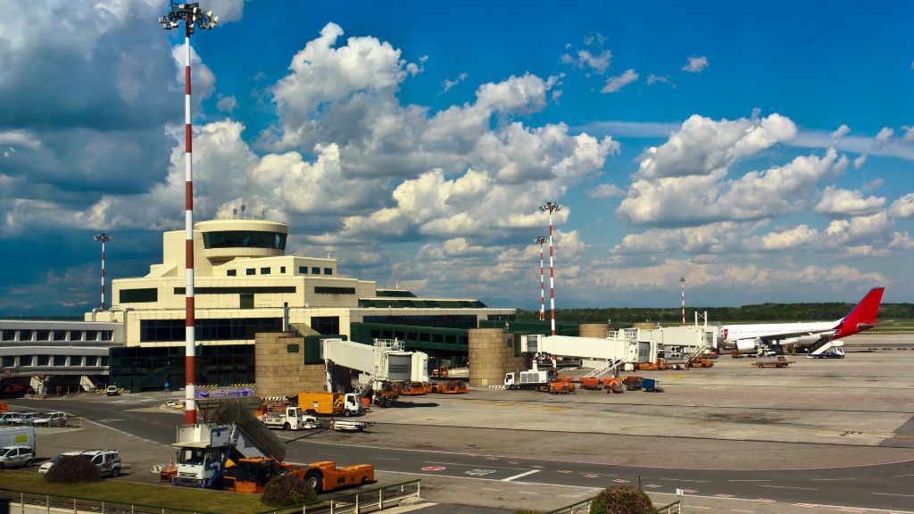 busiest airports italy