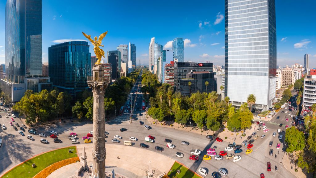 busiest airports in mexico